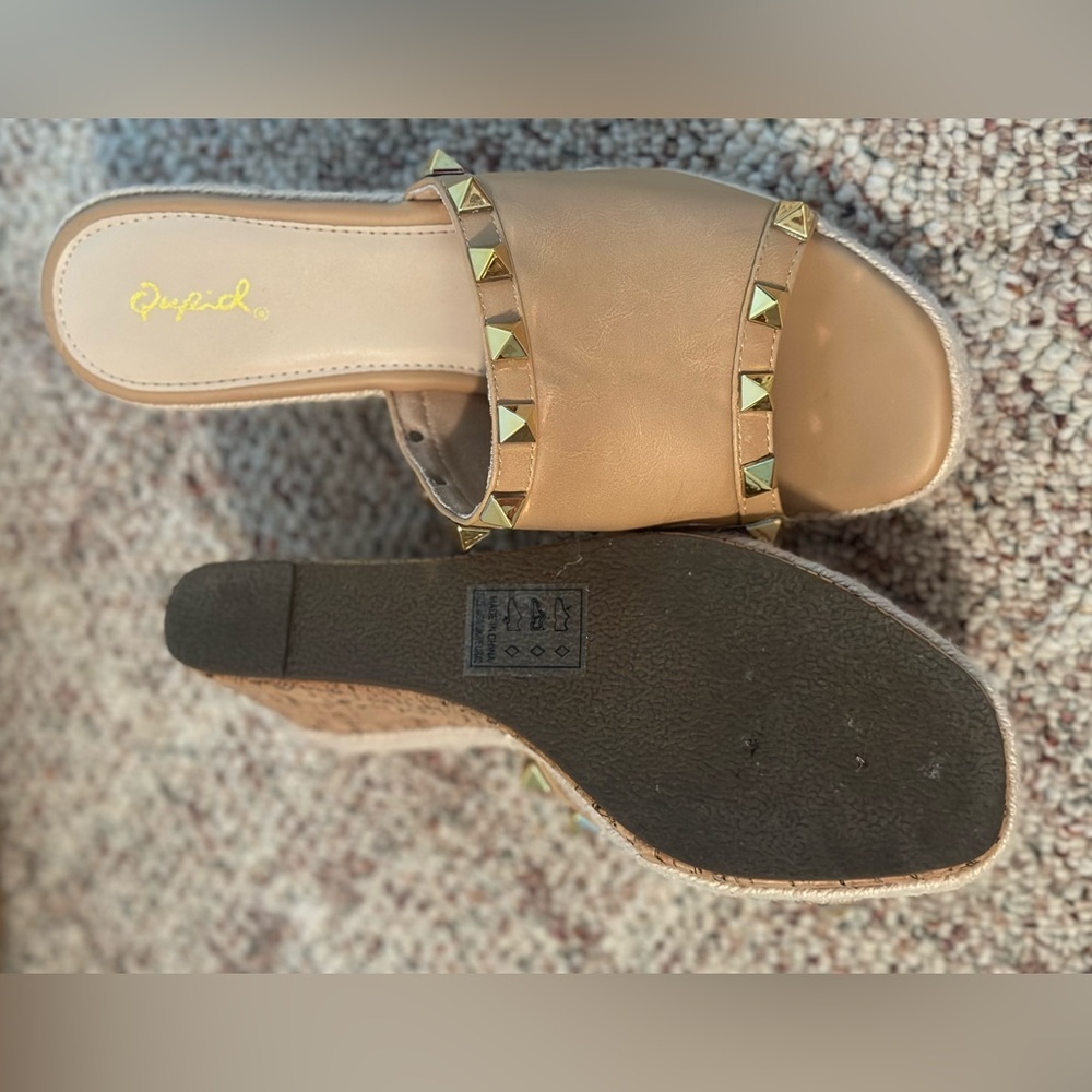 Qupid Sandles - Picture 4 of 4